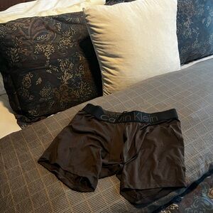 Calvin Klein Men's brown trunks size small